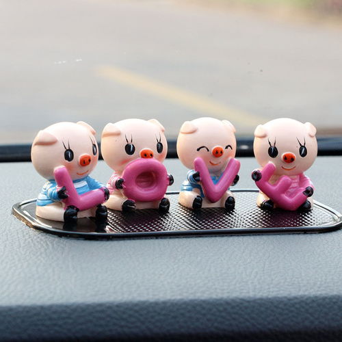 可爱与创意并存 韩国风猪猪汽车摆件点亮您的驾驶空间